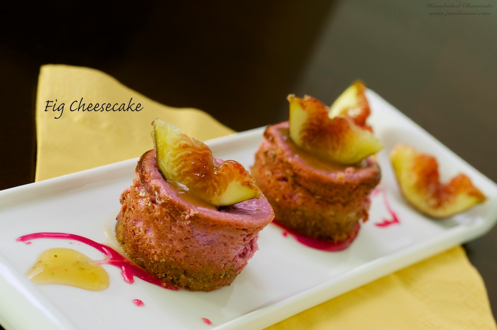 mini fig cheesecake for individual serving