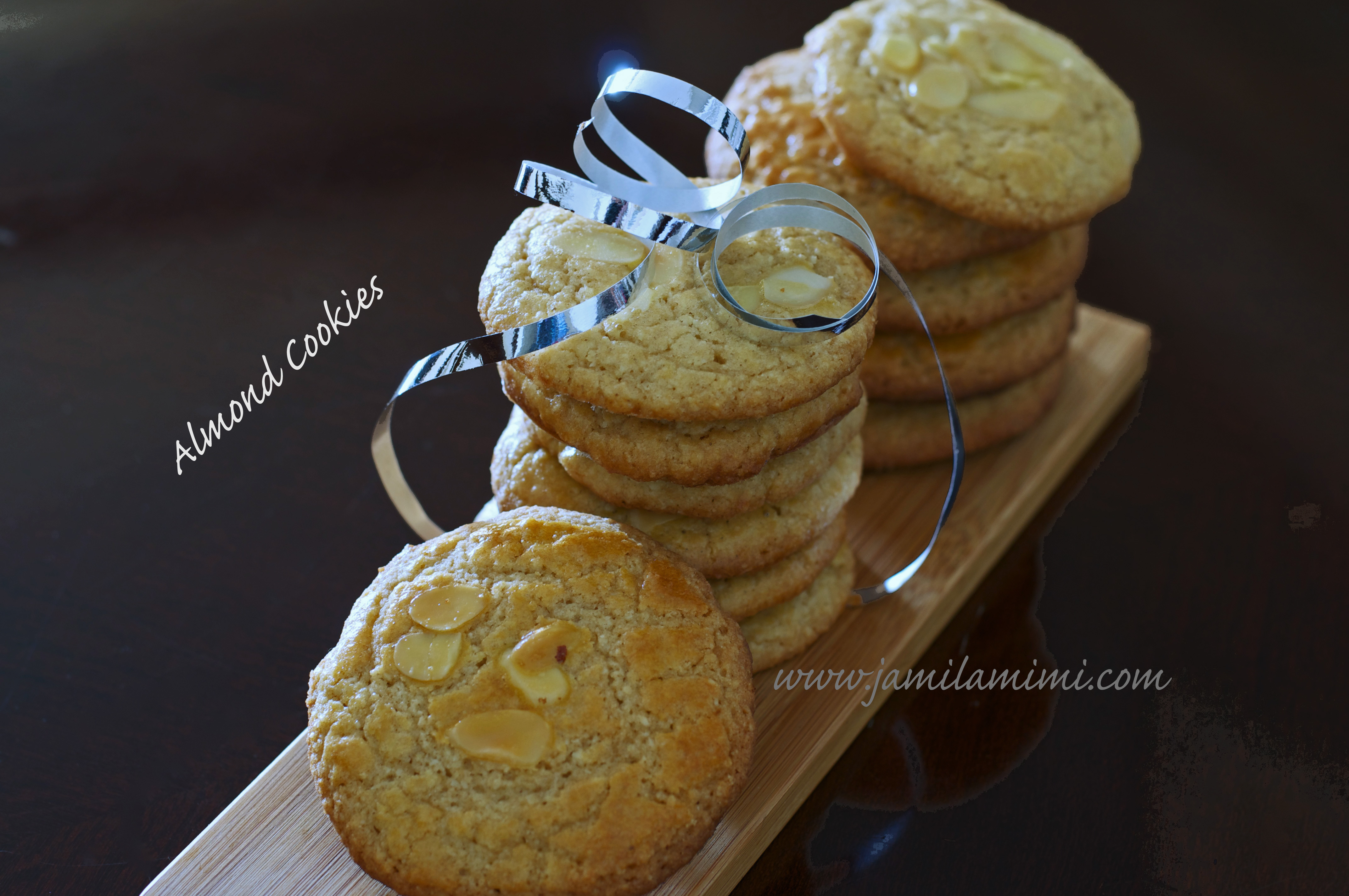 made of almond meal and gluten free flour